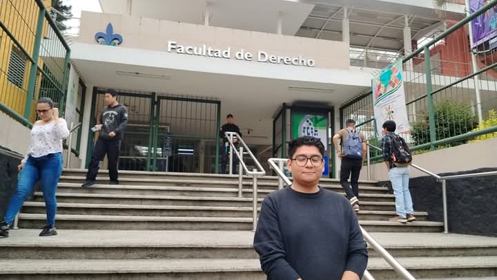 Rector de la UV